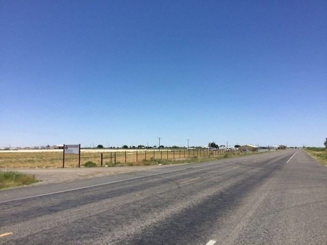 1471 Thrasher Ln - Photo 3 of 24