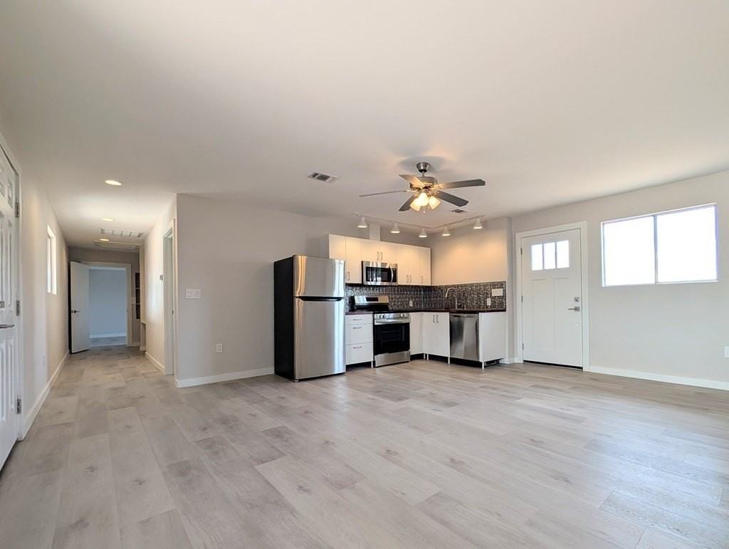 1108 W San Antonio St Unit B #B - Photo 7 of 19