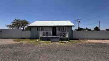 featured image of 6015 North Golder Avenue