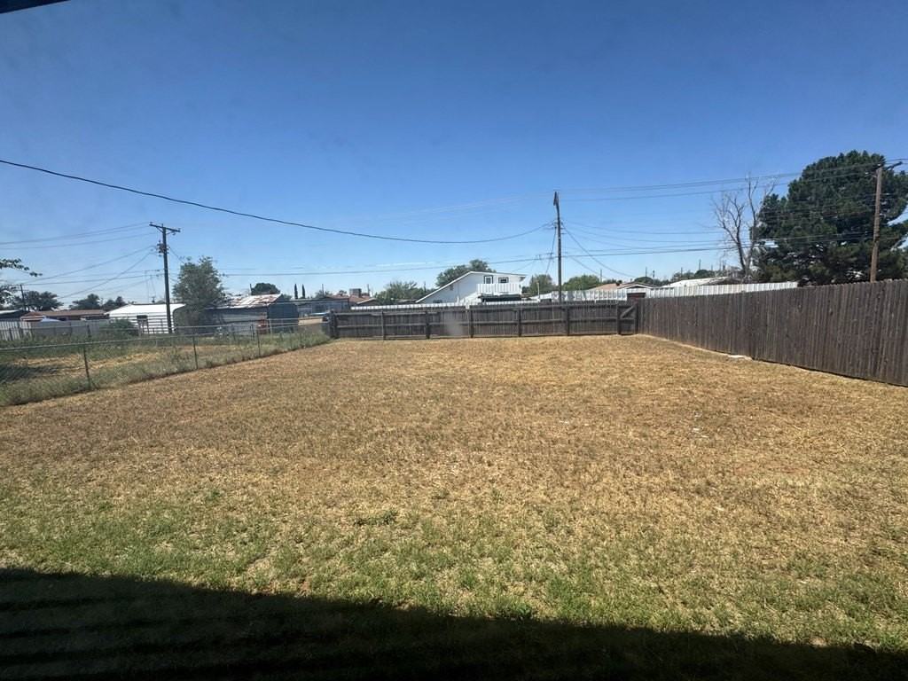 3107 Merrill Ave - Photo 4 of 25