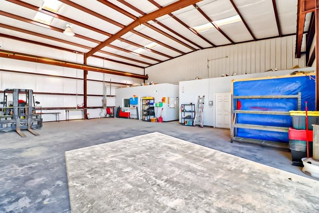 7903 West Industrial Avenue - Photo 7 of 21