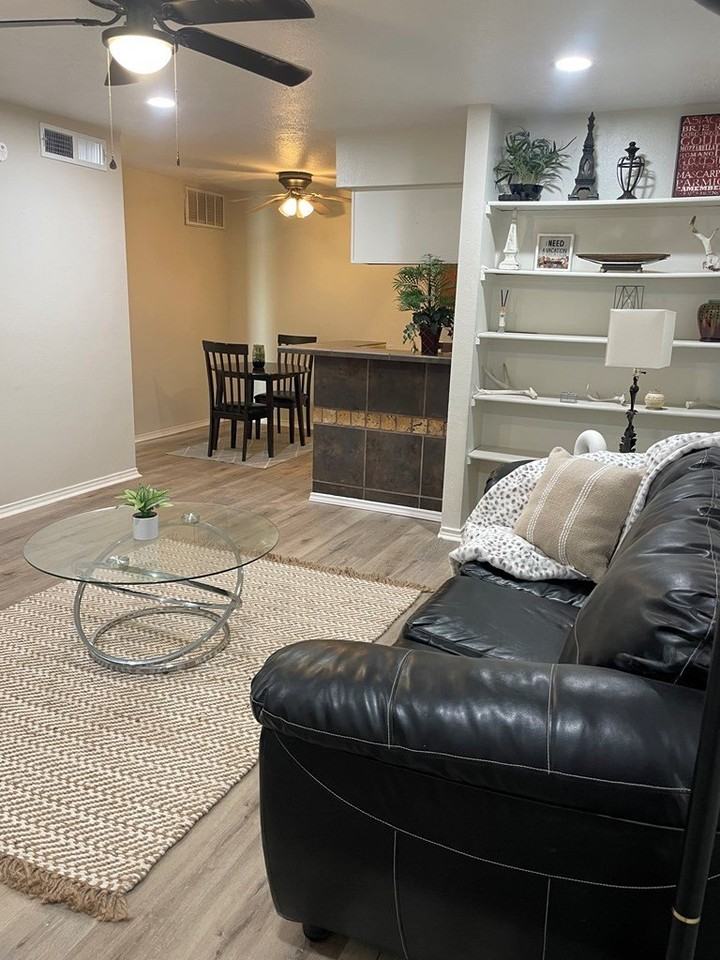 6701 Eastridge Rd - Photo 3 of 12