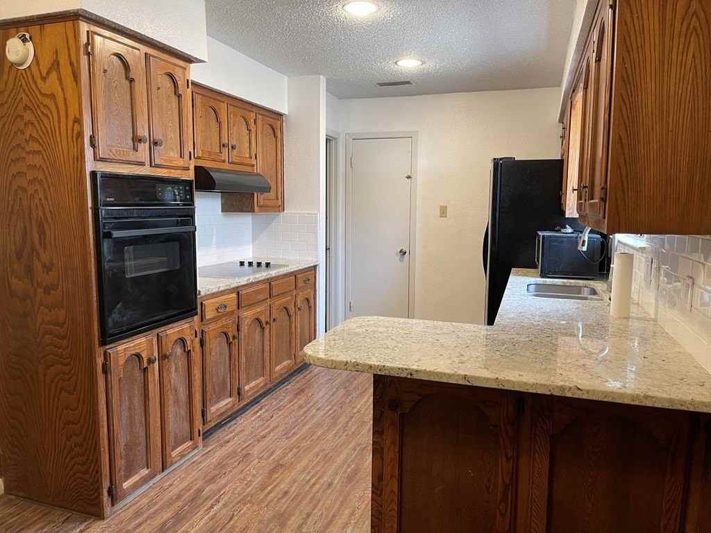 6539 Amber Drive - Photo 3 of 16