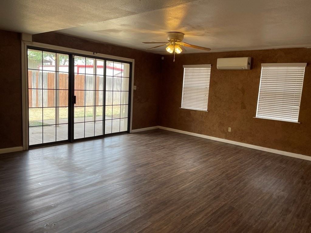 6539 Amber Drive - Photo 5 of 16