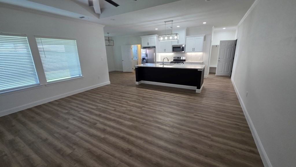 1004 Killdeer Court - Photo 3 of 29