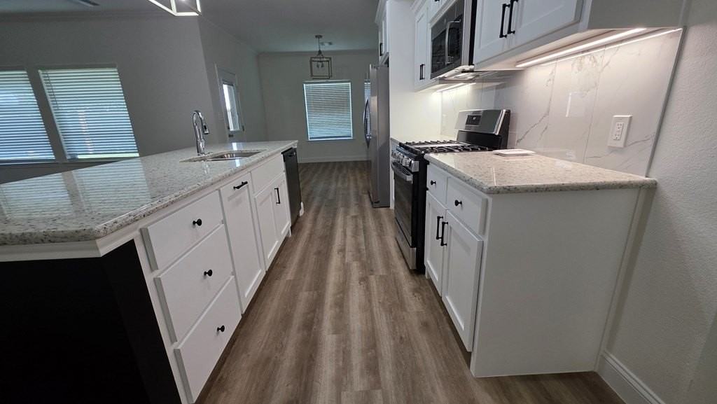 1004 Killdeer Court - Photo 4 of 29