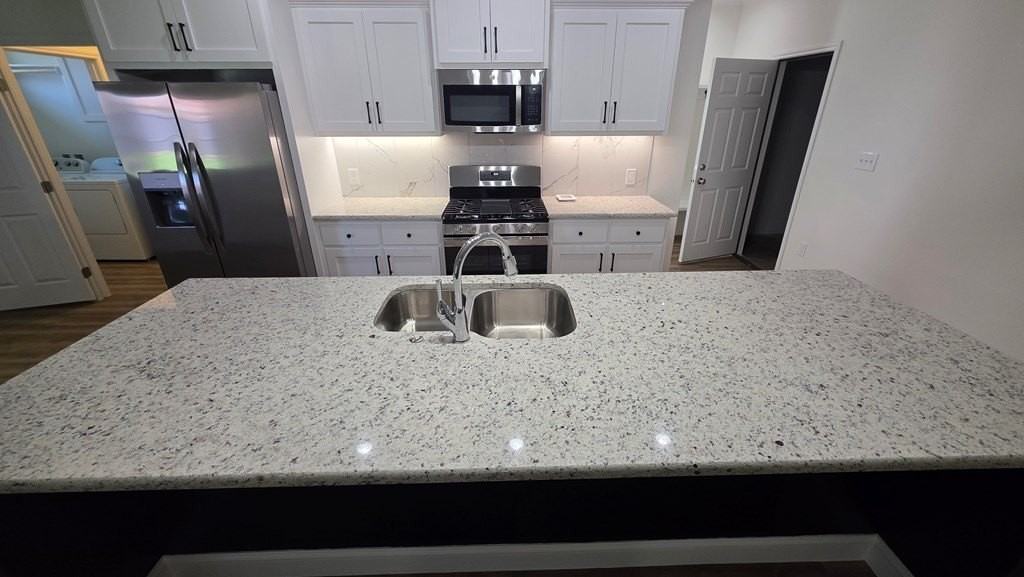 1004 Killdeer Court - Photo 6 of 29