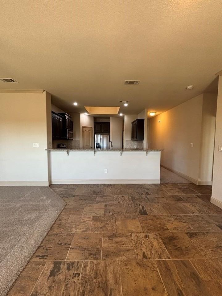 4007 Roma Street - Photo 5 of 12