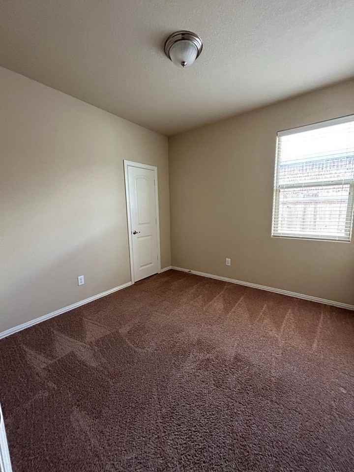 16 Brooks Ranch Road - Photo 5 of 11