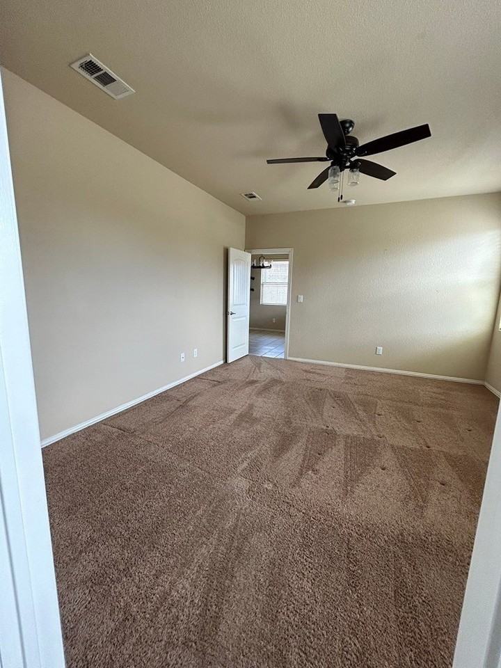 16 Brooks Ranch Road - Photo 7 of 11