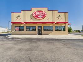 featured image of 1700 W Dickinson Blvd