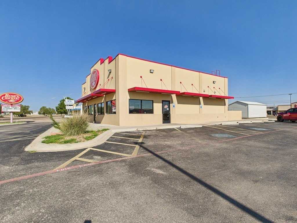 1700 W Dickinson Blvd - Photo 2 of 24