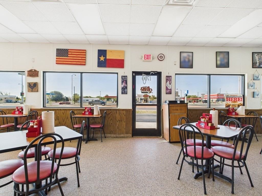 1700 W Dickinson Blvd - Photo 6 of 24