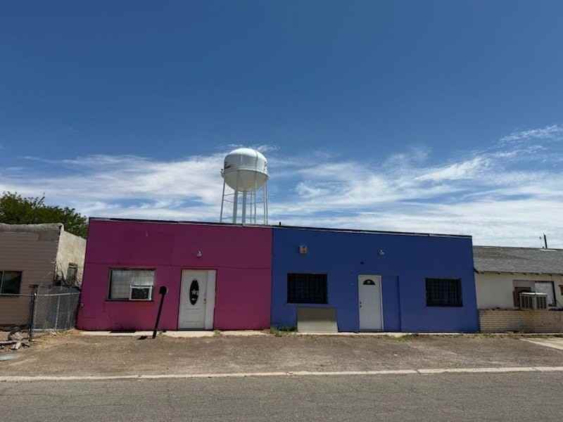 522 S Pecan St - Photo 3 of 29