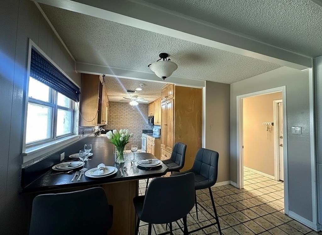 3009 Bonham Ave - Photo 6 of 26