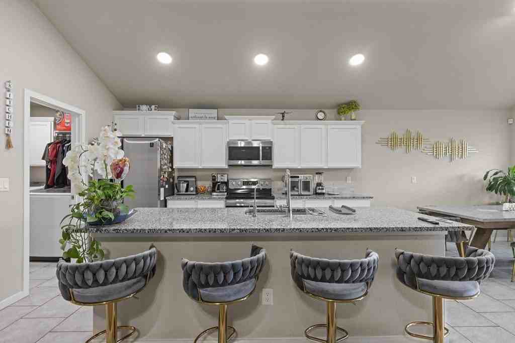 6908 Wagon Court - Photo 7 of 21