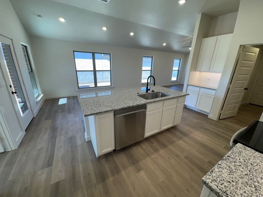 240 Trailblazer Ln - Photo 5 of 15