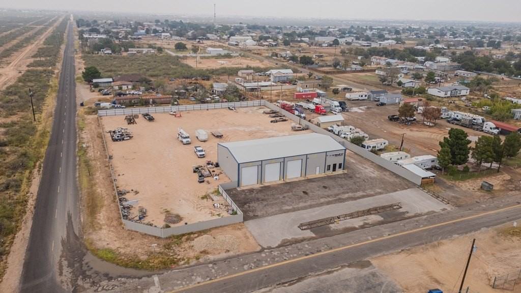 4424 W 8th St - Photo 3 of 27