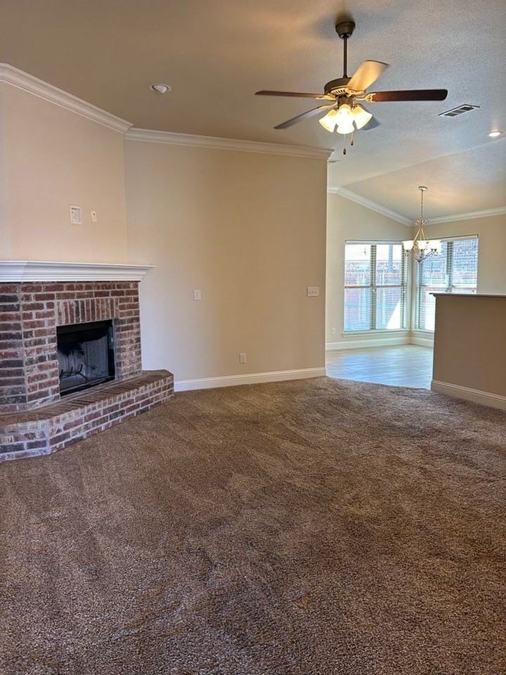 9312 Sagebrush Avenue - Photo 5 of 16