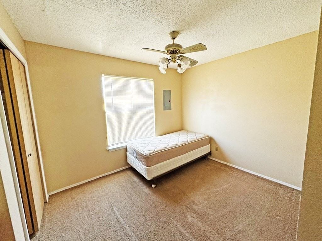 508 North Harrison Street - Photo 5 of 6