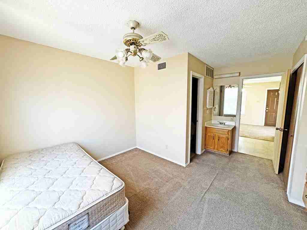 508 North Harrison Street - Photo 6 of 6