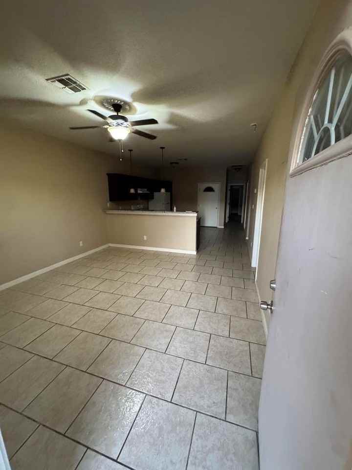 1508 S Cherry St - Photo 2 of 4