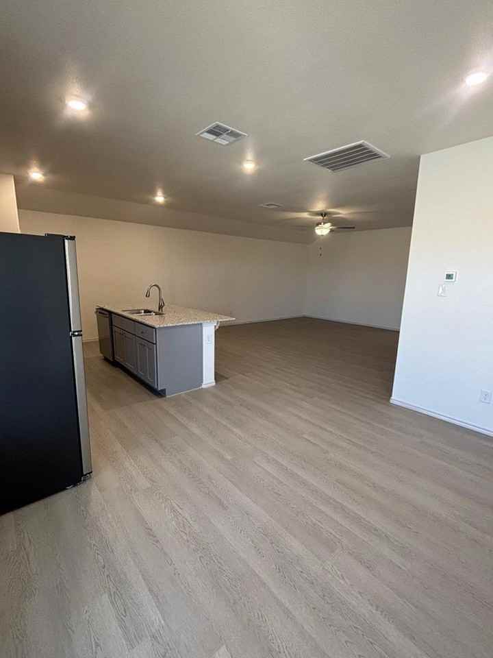 8501 E County Road 110 - Photo 7 of 11