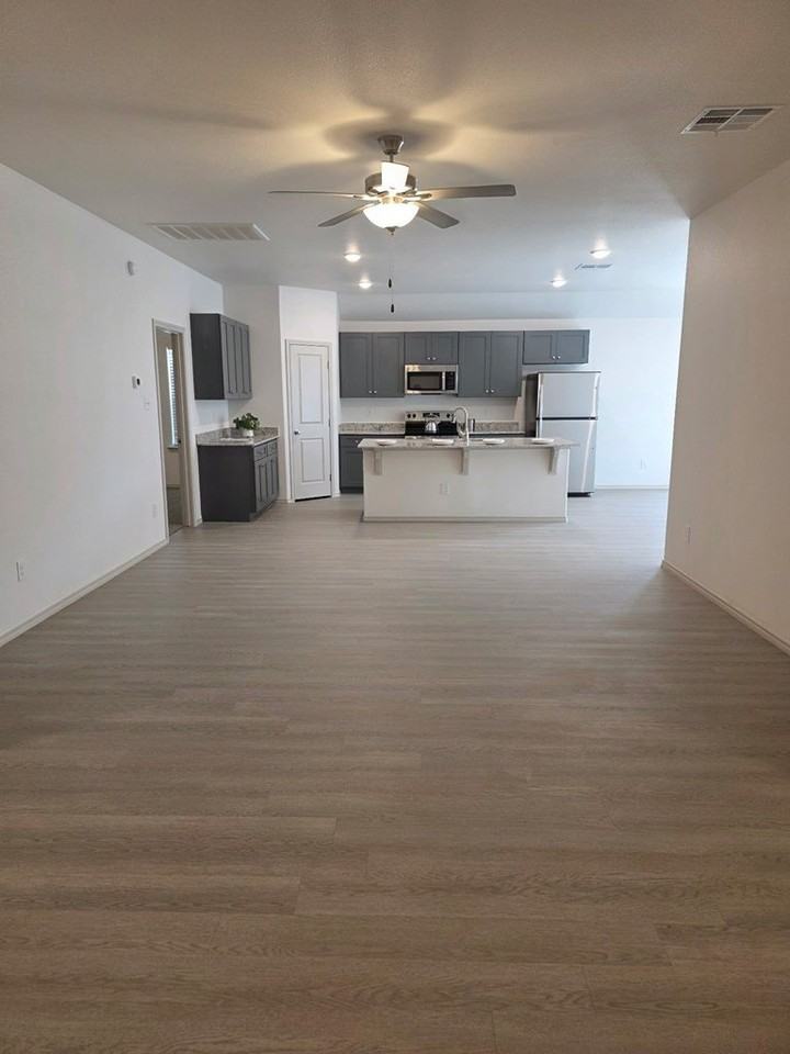 2509 S County Road 1101 - Photo 2 of 9