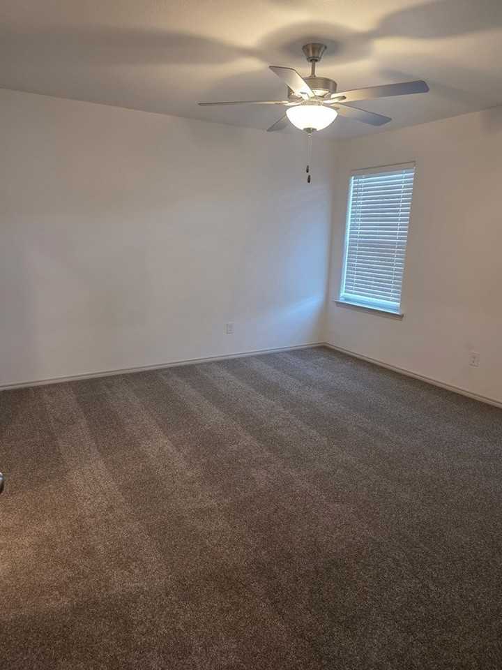 2516 S County Road 1103 - Photo 6 of 9