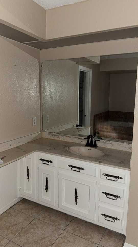 2303 Bainbridge Dr Unit 2303 #2303 - Photo 3 of 10