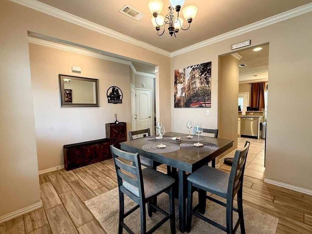 604 Northeast Avenue E Place - Photo 6 of 31