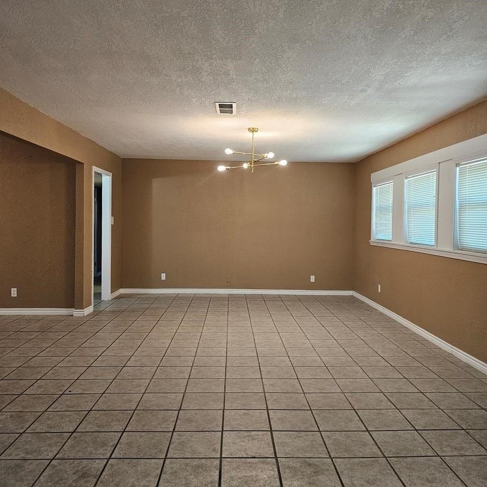 801 W Golf Course Rd - Photo 2 of 22