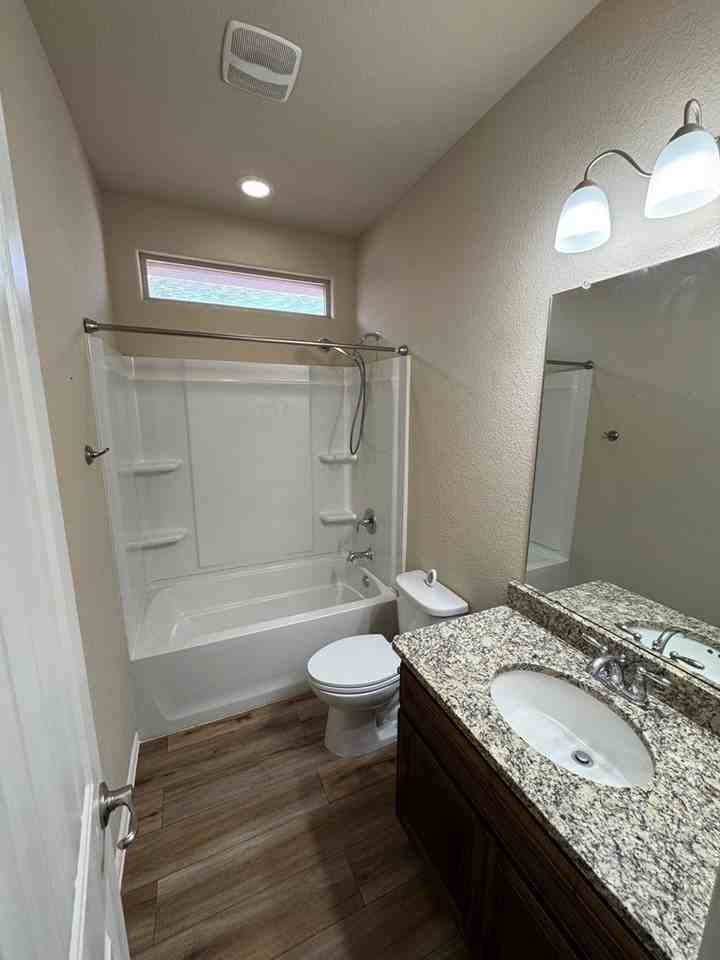 6705 Colony Rd - Photo 3 of 15