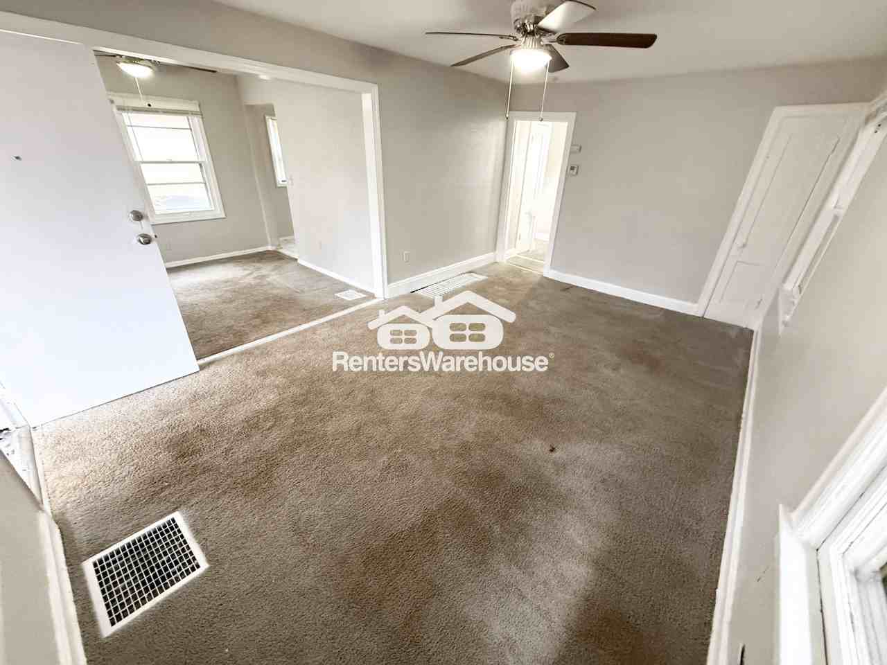 5418 Olive Street - Photo 5 of 16