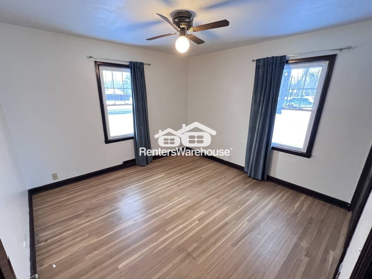 5568 Humboldt Ave N - Photo 7 of 23