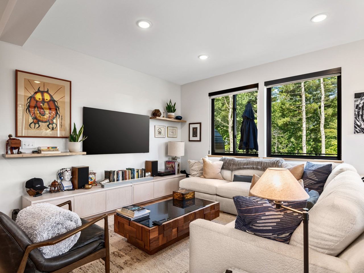 434 Creek Side Dr - Photo 2 of 25