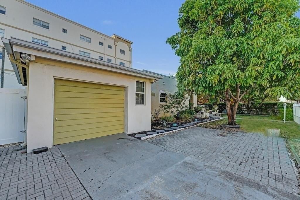 2000 Jackson St - Photo 7 of 50