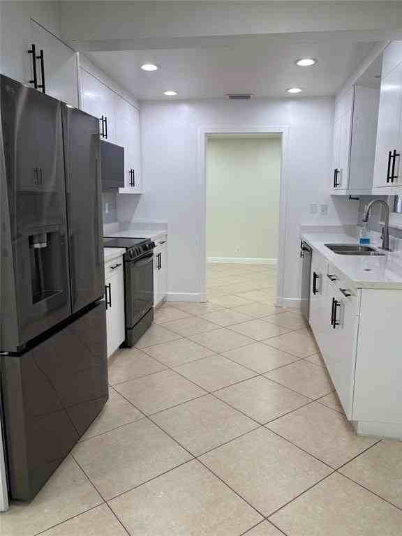 11922 Nw 26th Pl - Photo 2 of 15