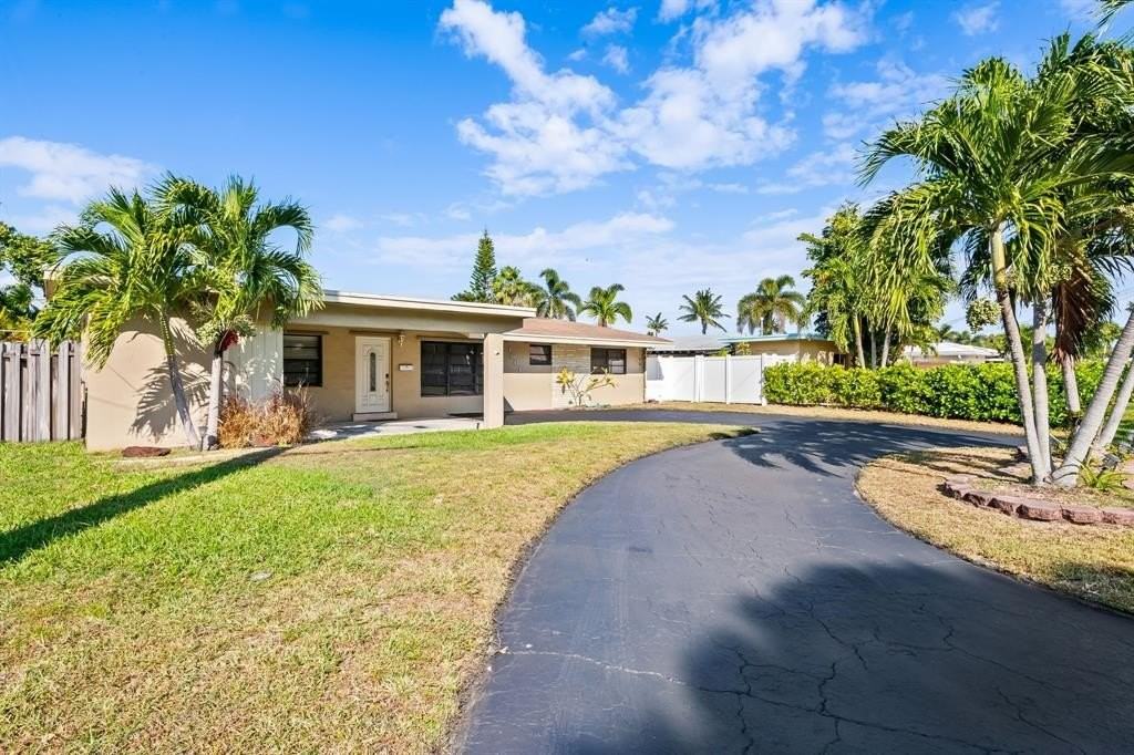 1601 Ne 63rd St - Photo 5 of 24