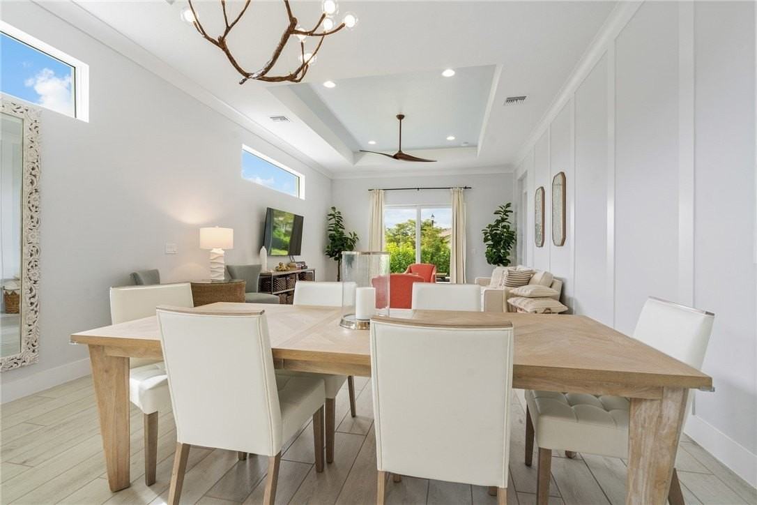 2159 Falls Mnr - Photo 3 of 36