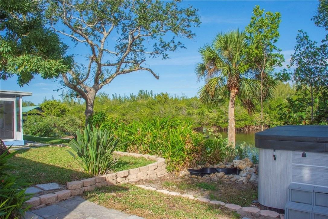 922 Jackson Way - Photo 3 of 34