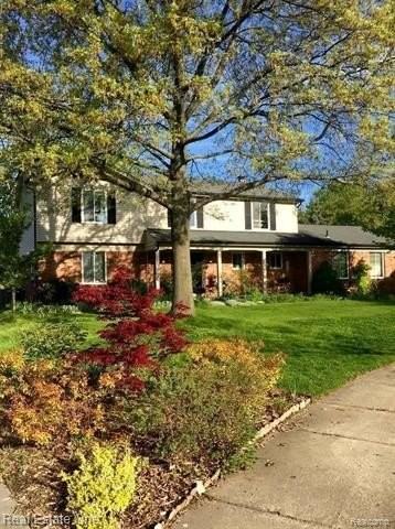 5837 Folkstone Dr - Photo 2 of 50