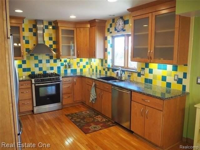 5837 Folkstone Dr - Photo 7 of 50