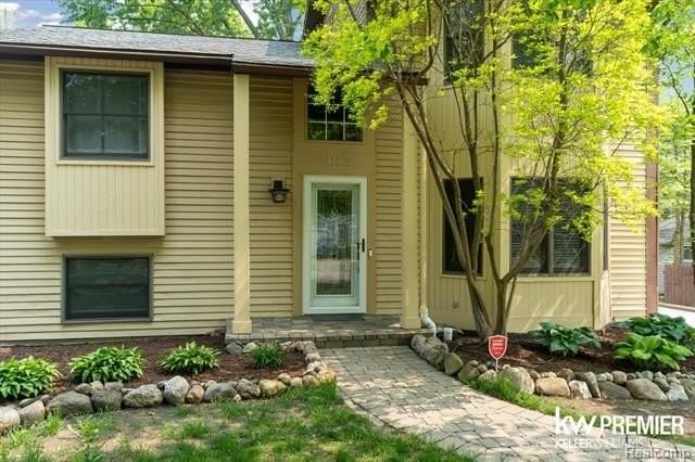 4022 Hazelett Dr - Photo 2 of 22