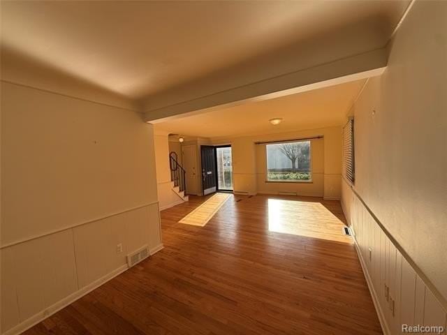 1111 Holland St - Photo 7 of 25