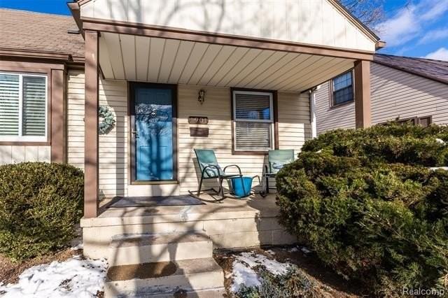 1901 Holland St - Photo 2 of 26