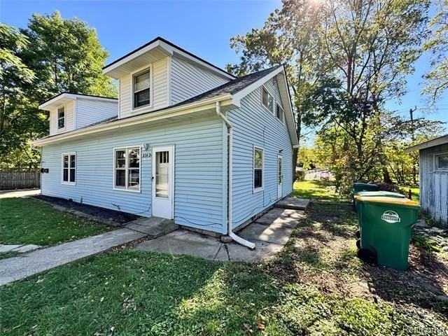 834 E Cross St - Photo 3 of 26