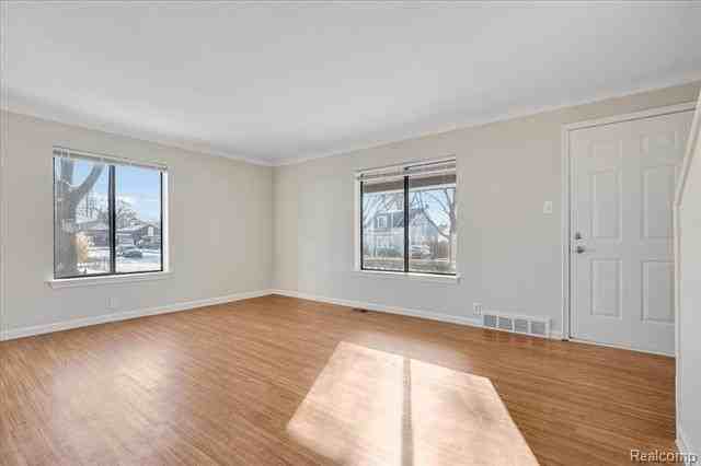 60 W Harry Ave - Photo 3 of 29