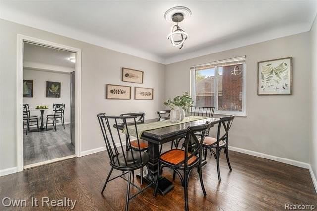 5972 Mcmillan St - Photo 7 of 23