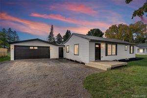 featured image of 1445 North Seymour Road